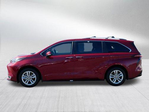 Ruby Flare Pearl 2023 Toyota Sienna Limited