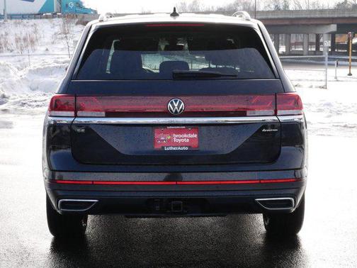 2024 Volkswagen Atlas 2.0T SE w/Technology 4MOTION