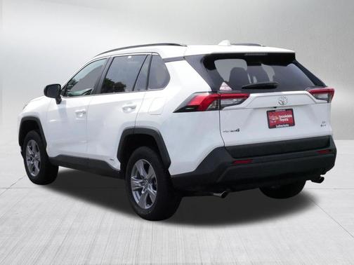 Ice Cap 2025 Toyota RAV4 Hybrid LE