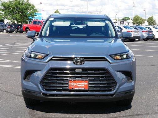 2024 Toyota Grand Highlander XLE