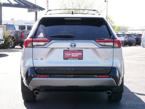 2021 Toyota RAV4 Hybrid SE