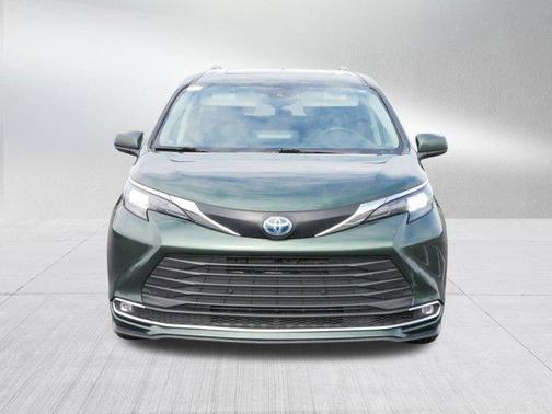 2024 Toyota Sienna XLE Autono-MaaS
