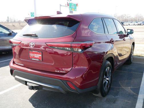 Ruby Flare Pearl 2021 Toyota Highlander XLE