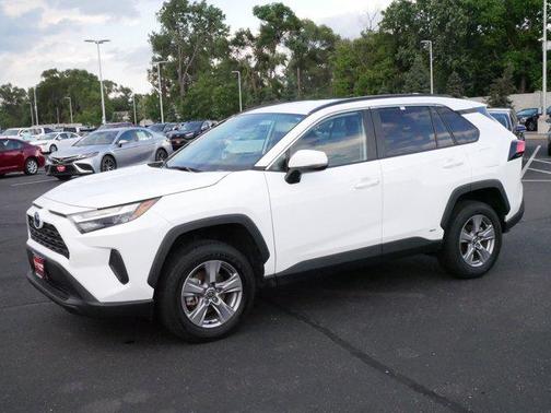 2024 Toyota RAV4 Hybrid SE