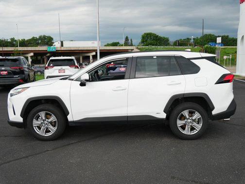 2024 Toyota RAV4 Hybrid SE