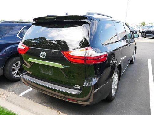 2016 Toyota Sienna Limited