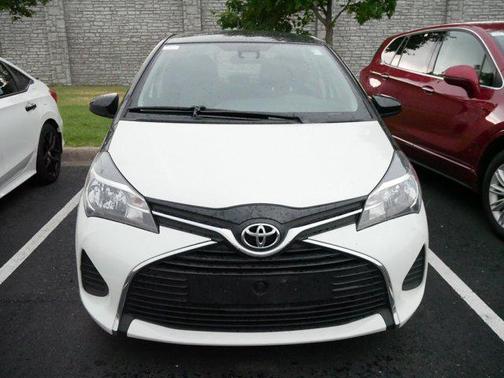 2017 Toyota Yaris LE