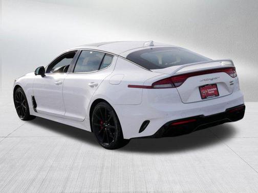 2022 Kia Stinger GT2