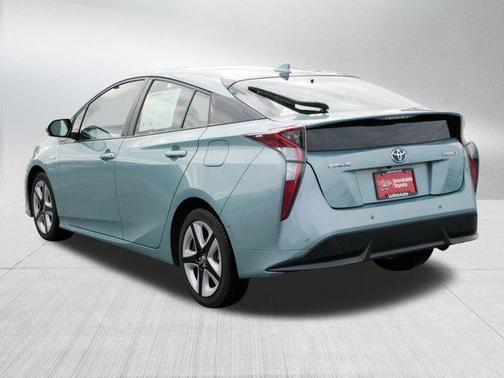 2018 Toyota Prius Three Touring