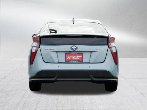 2018 Toyota Prius Three Touring