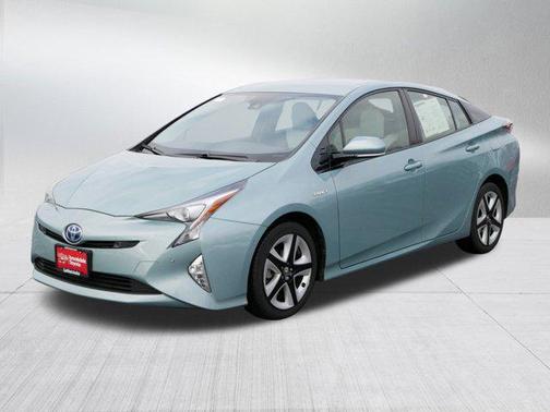 2018 Toyota Prius Three Touring