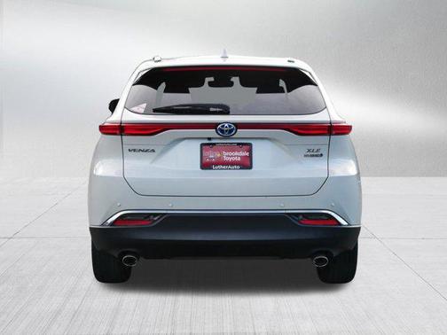 2022 Toyota Venza XLE