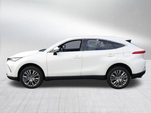 2022 Toyota Venza XLE
