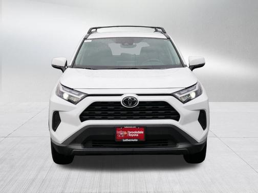Ice Cap 2025 Toyota RAV4 XLE
