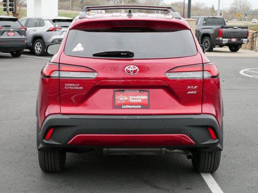 2025 Toyota Corolla Cross XLE