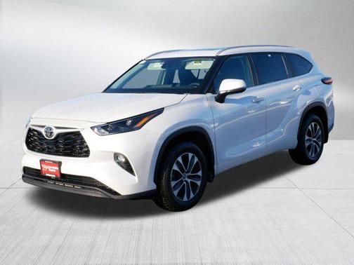 2026 Toyota Highlander XLE