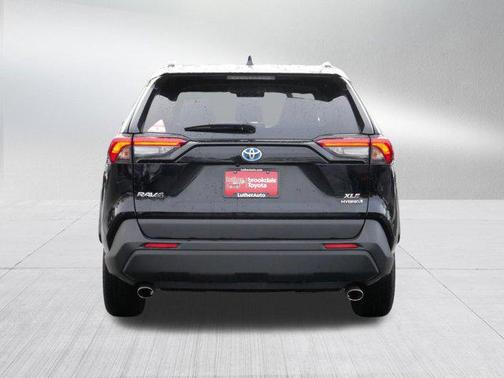 2024 Toyota RAV4 Hybrid XLE Premium