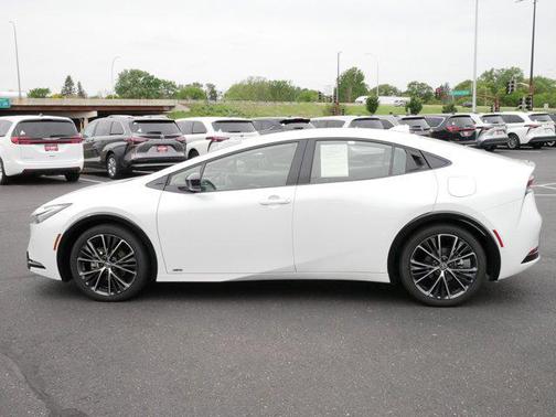 2024 Toyota Prius XLE
