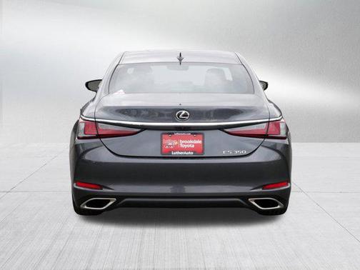 Cloudburst Gray 2025 Lexus ES 350 Base