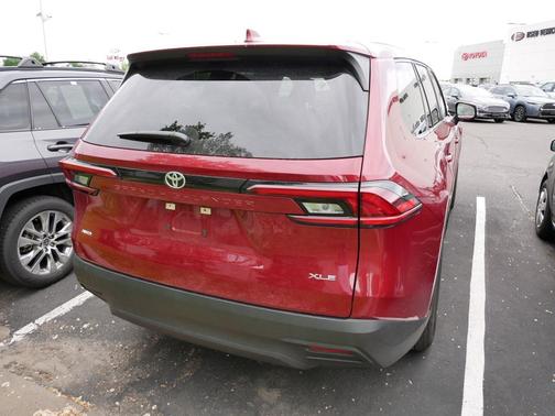 Ruby Flare Pearl 2025 Toyota Grand Highlander XLE