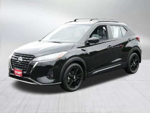 2021 Nissan Kicks SR