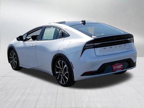 2025 Toyota Prius Plug-In Hybrid XSE Premium