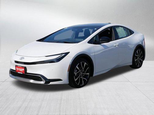 2025 Toyota Prius Plug-In Hybrid XSE Premium