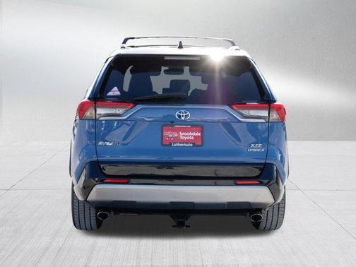 2023 Toyota RAV4 Hybrid SE