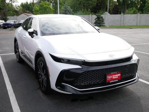 2023 Toyota Crown XLE