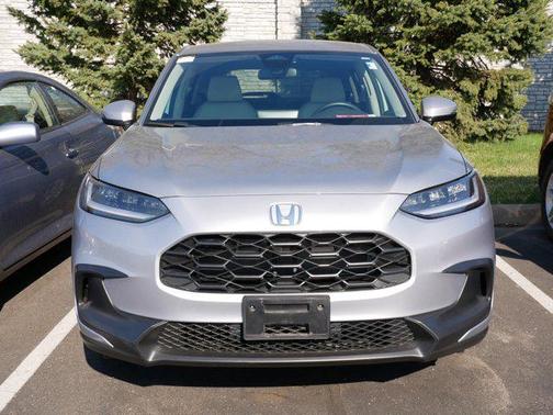 Lunar Silver Metallic 2024 Honda HR-V LX