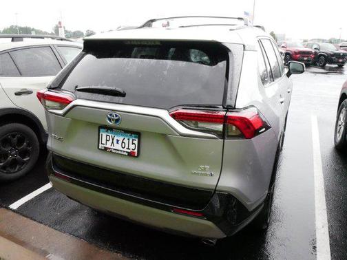 2024 Toyota RAV4 Hybrid SE