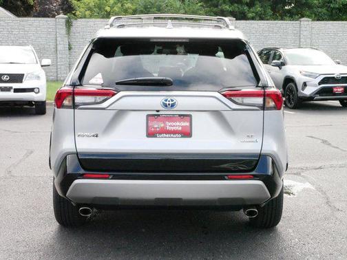 2024 Toyota RAV4 Hybrid SE