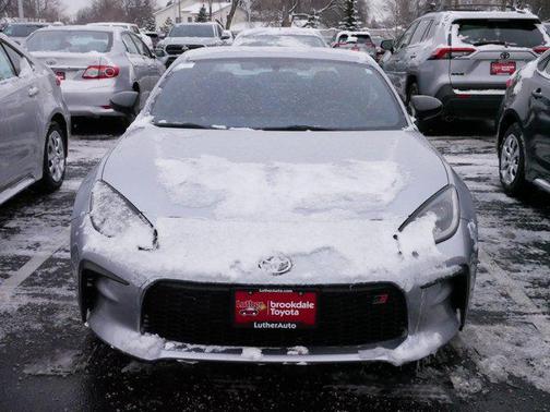 2024 Toyota GR86 Premium