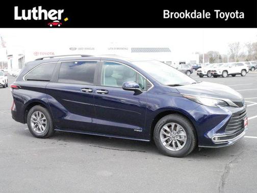 2021 Toyota Sienna XLE 7 Passenger