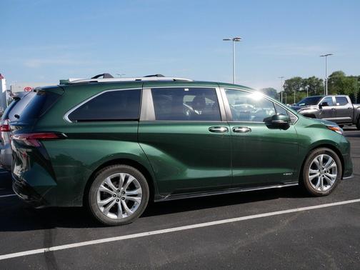 CYPRESS 2021 Toyota Sienna Platinum