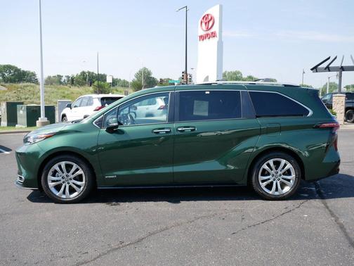 Cypress 2021 Toyota Sienna Platinum