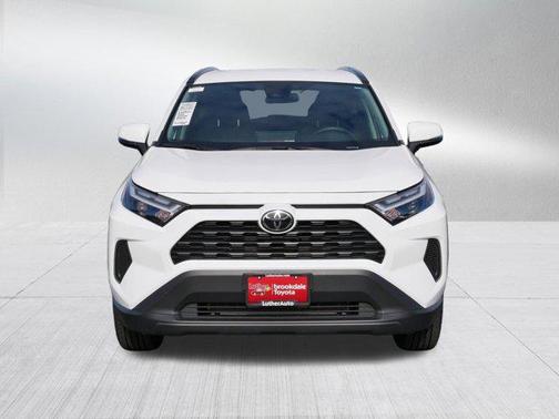 Ice Cap 2025 Toyota RAV4 XLE