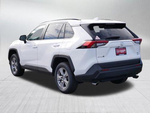 Ice Cap 2025 Toyota RAV4 XLE