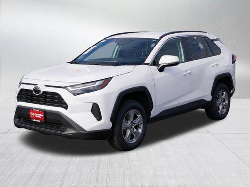 Ice Cap 2025 Toyota RAV4 XLE