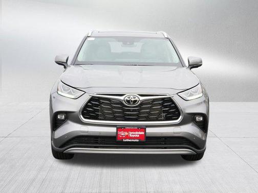 2026 Toyota Highlander Platinum