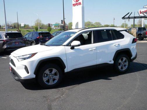 2022 Toyota RAV4 Hybrid XLE