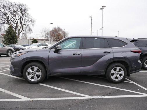 2024 Toyota Highlander LE