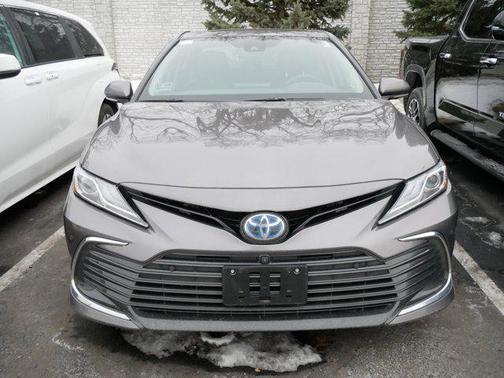 2024 Toyota Camry Hybrid XLE