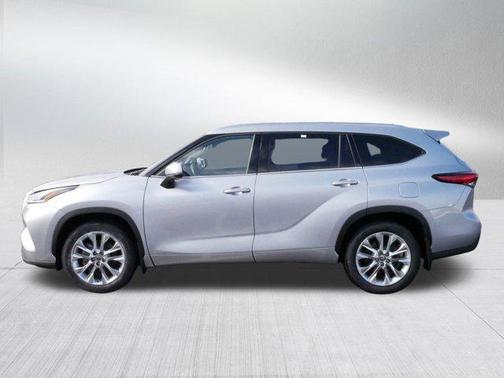 2022 Toyota Highlander Hybrid Limited