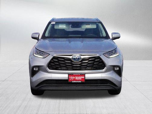 2022 Toyota Highlander Hybrid Limited