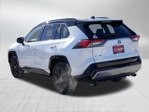 2024 Toyota RAV4 Hybrid SE