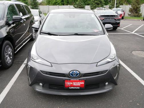 Magnetic Gray Metallic 2021 Toyota Prius LE