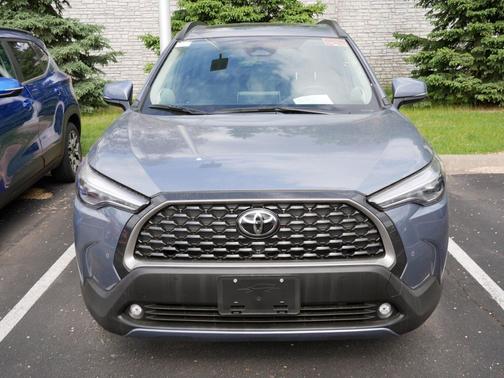 Celestite 2023 Toyota Corolla Cross XLE