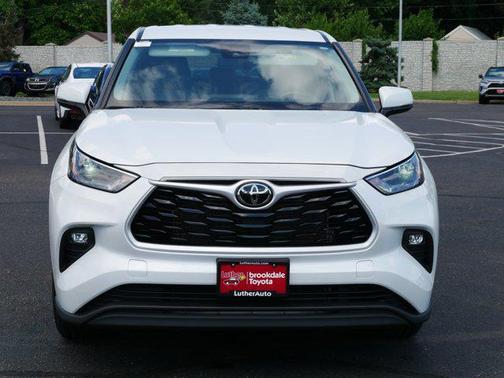 2023 Toyota Highlander LE