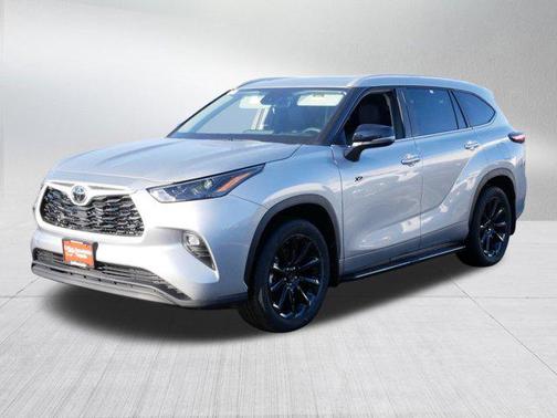 2025 Toyota Highlander XLE